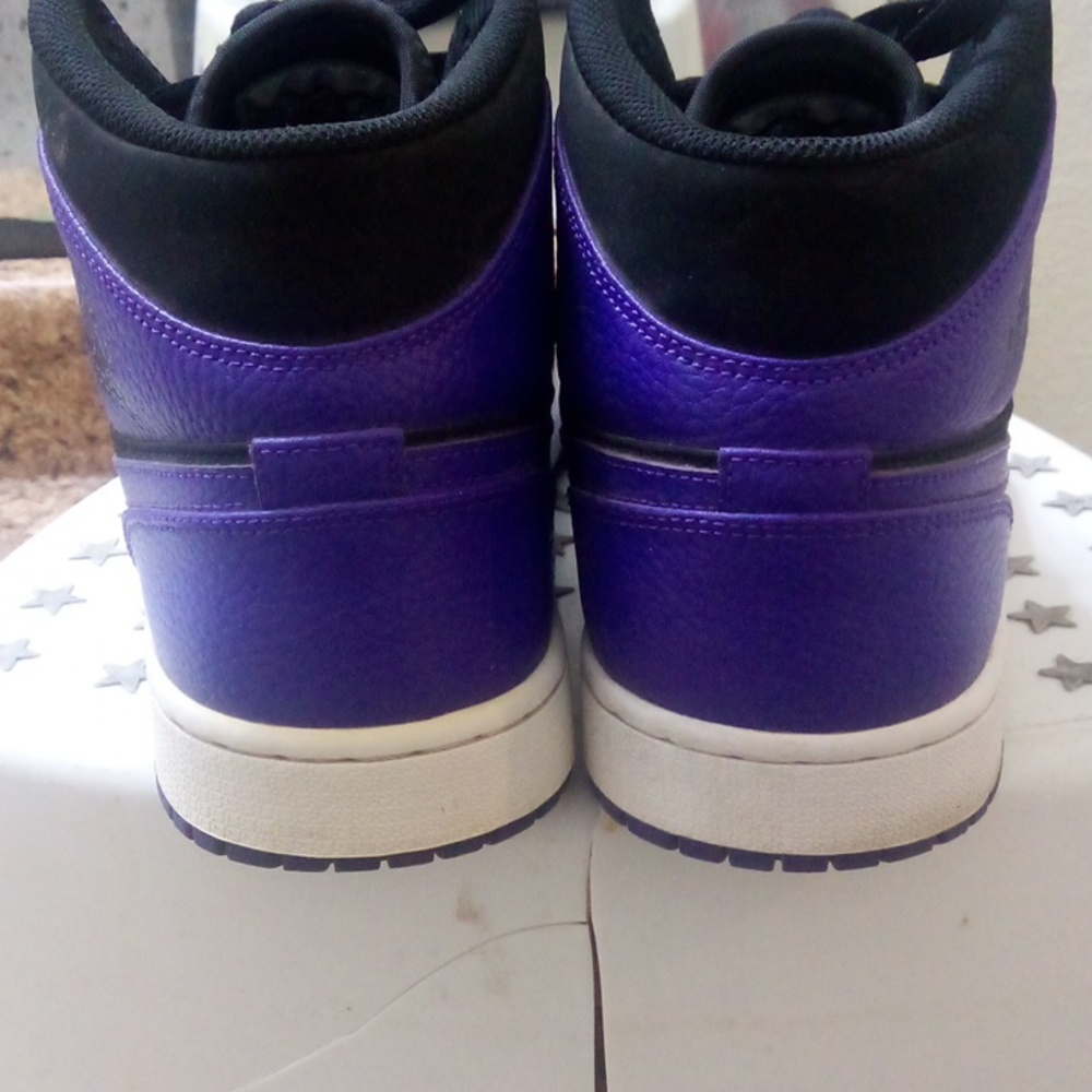 Nike Mid 1s - Picture 4 of 15
